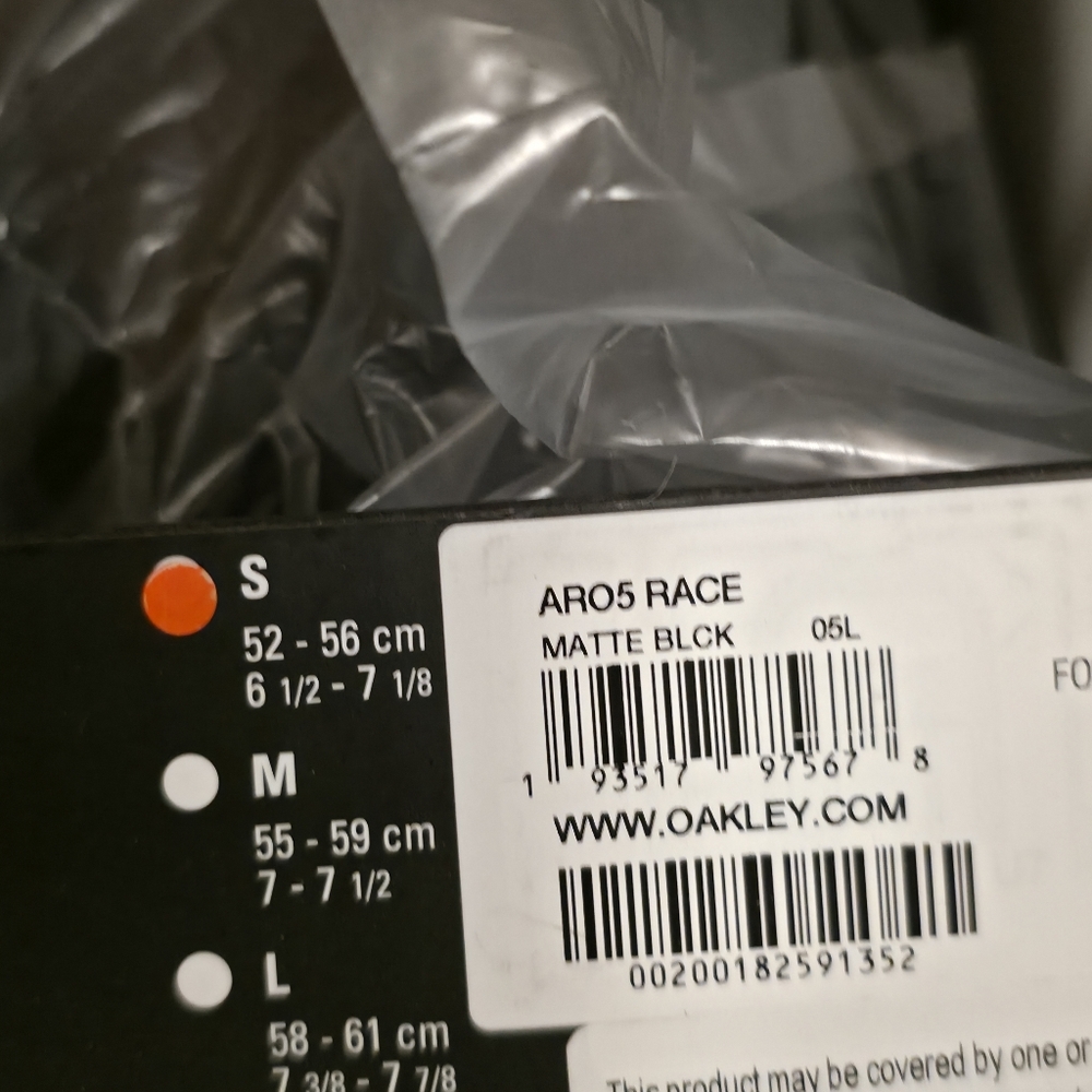 Oakley ARO5 Race Black Helmet - Picture 8 of 8